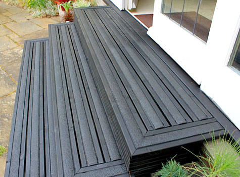 safety_at_home_doorway_slippery_steps_non slip_with_decking_strips