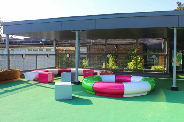 Earlham Primary School – Outdoor Furniture That Stands Up To The Rigours of School Life