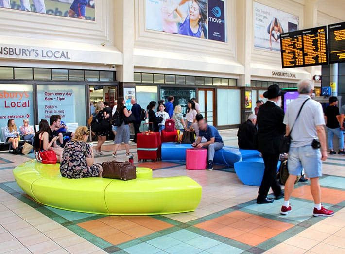 Leeds Railway Station Use GeoMet to add much-needed seating in the waiting areas