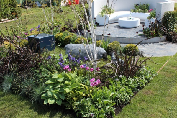 Nikki Hollier celebrates win with GeoMet furniture at RHS Malvern