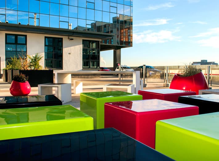 Sky&#8217;s No Limit for Cube Seating